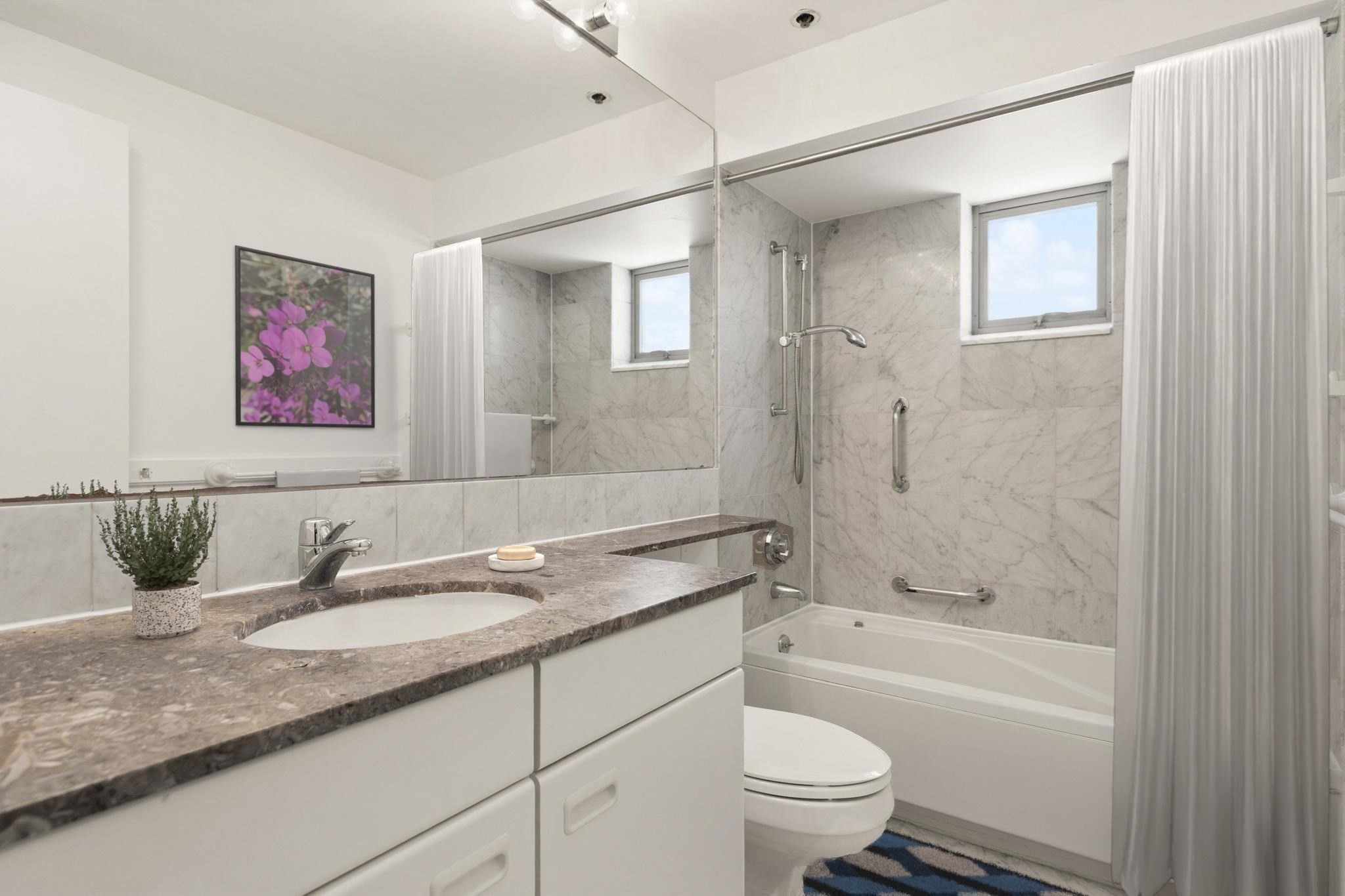 931 Massachusetts Avenue # 606 Property Photo 7