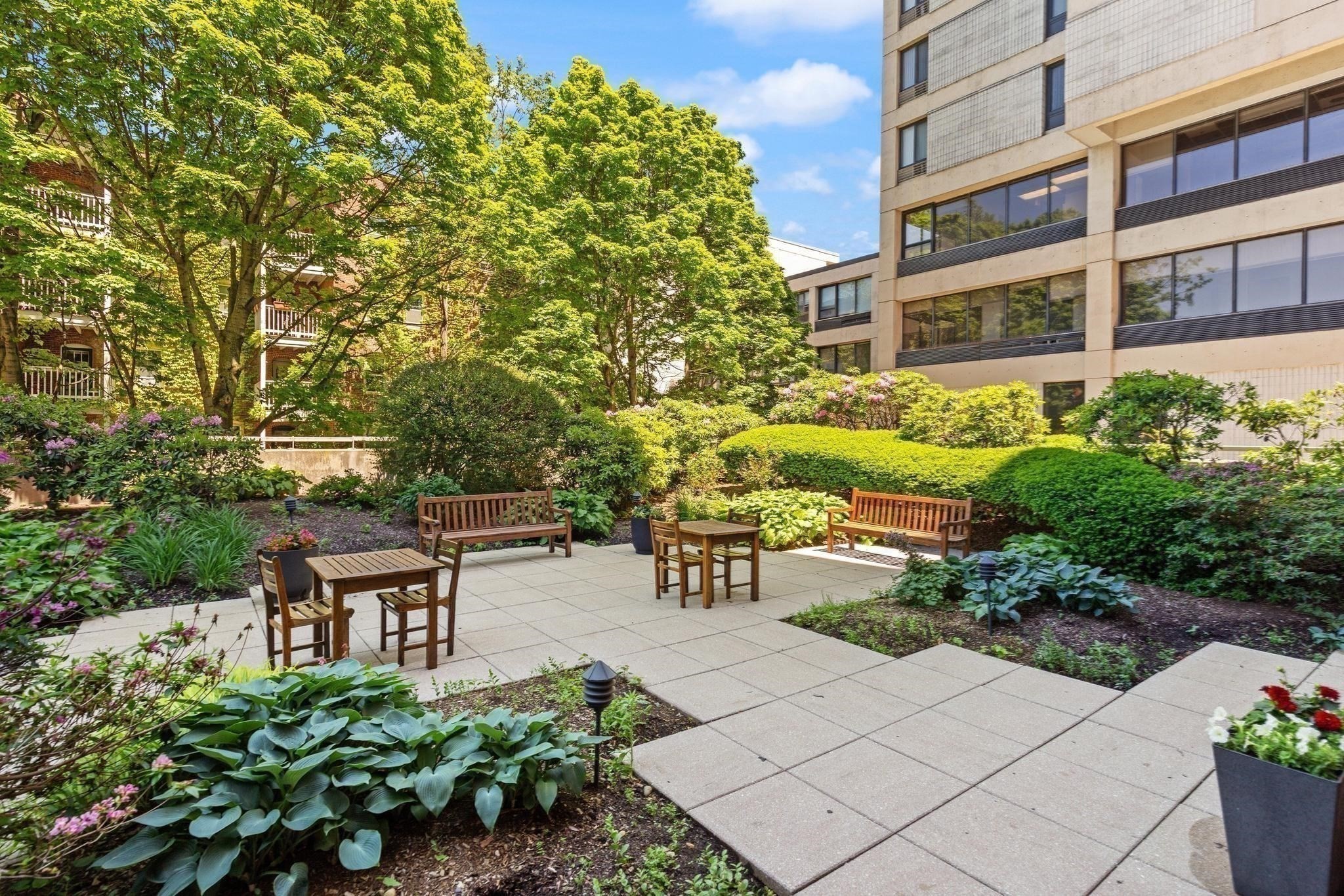 931 Massachusetts Avenue # 606 Property Photo 14