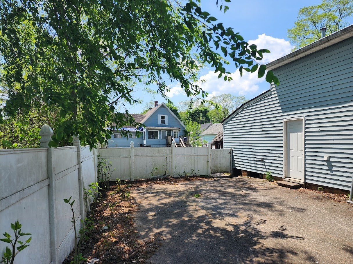 156 Grattan St Property Photo 41