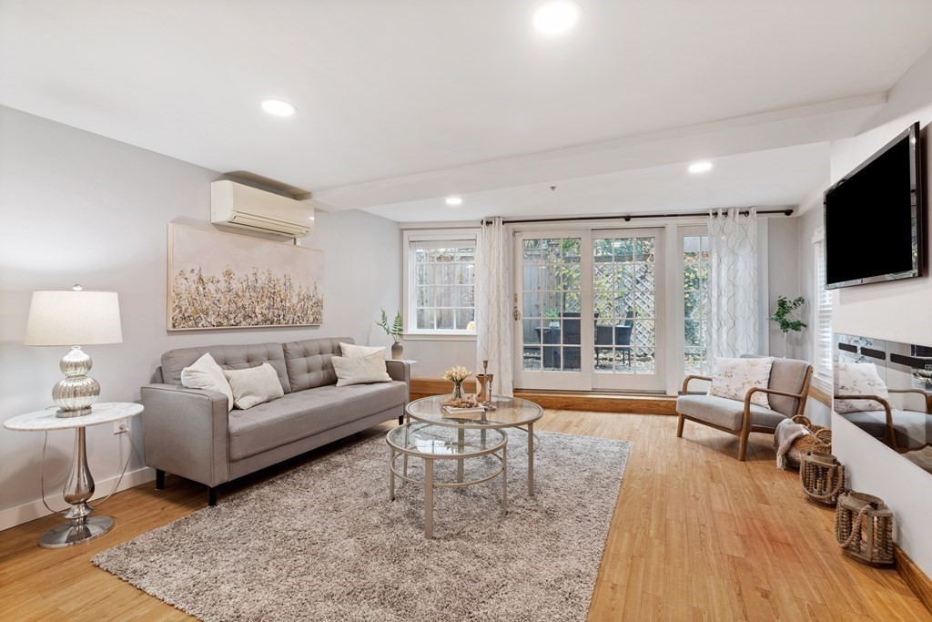 3 Mount Vernon Sq # 1 Property Photo 1
