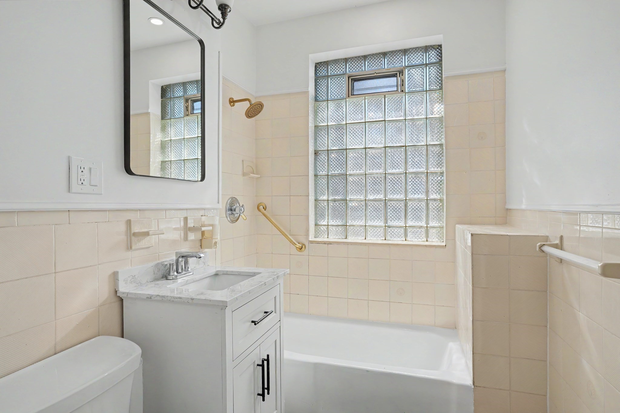 51 Park Drive # 27 Property Photo 5