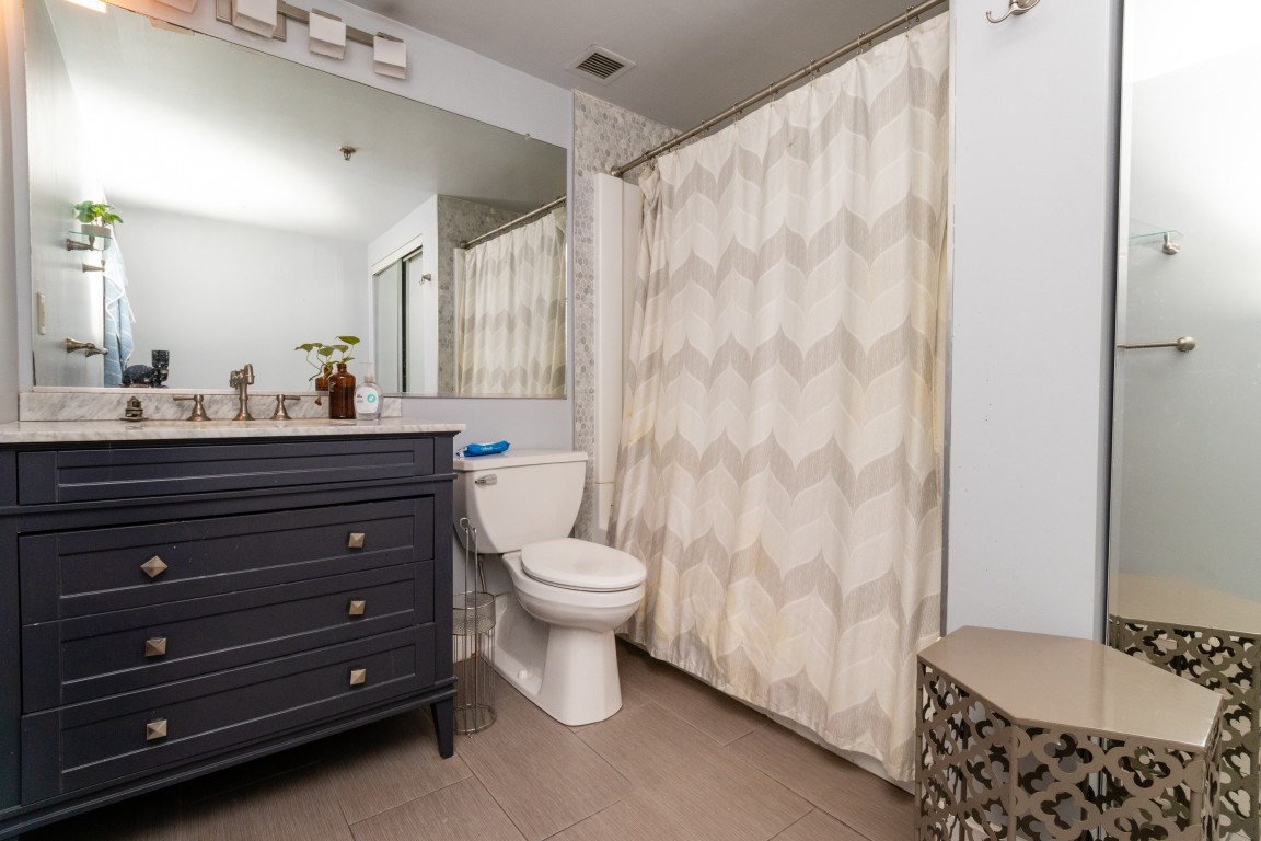 15 N Beacon St # 516 Property Photo 9