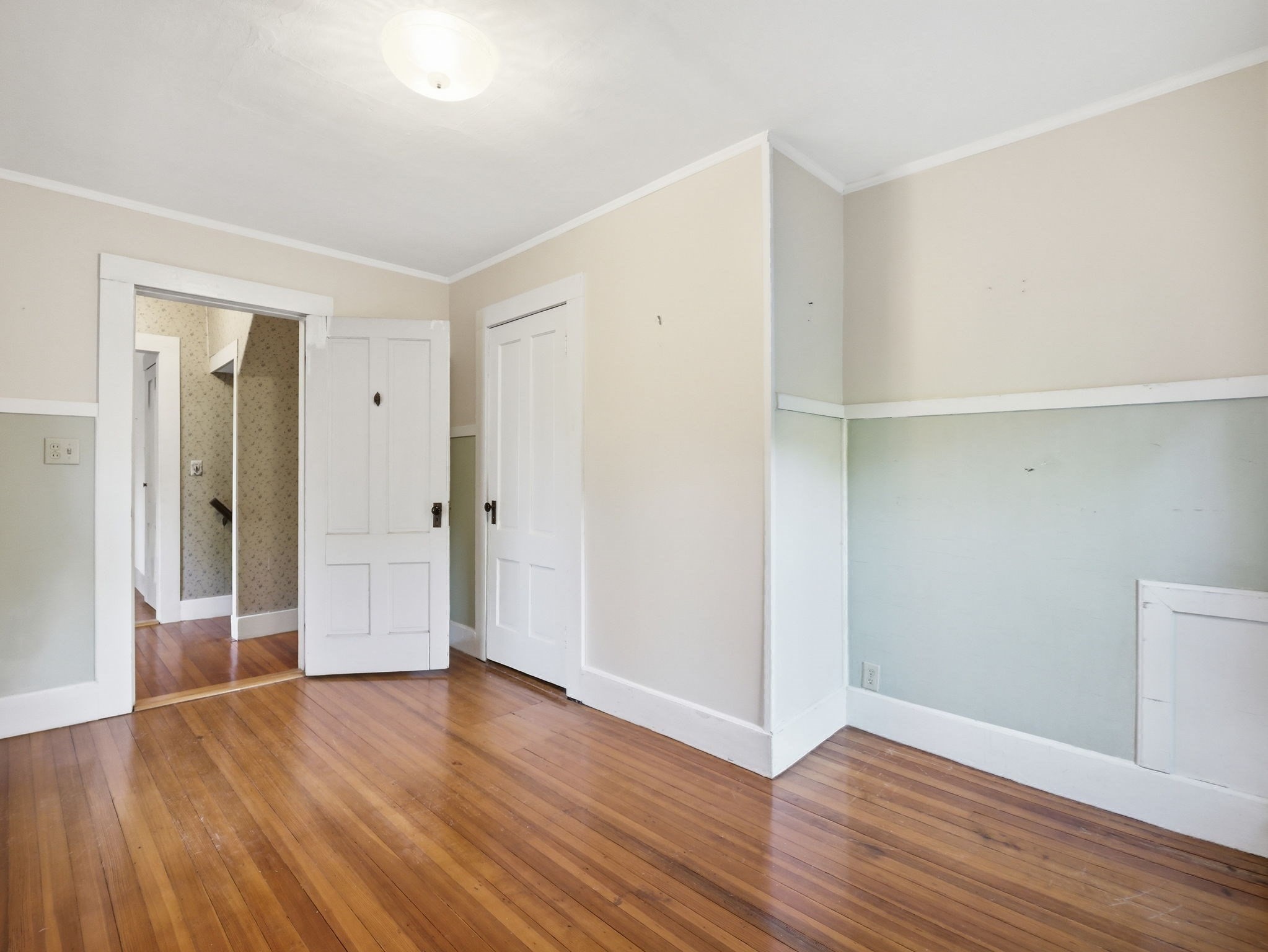 834 Pleasant St Property Photo 32