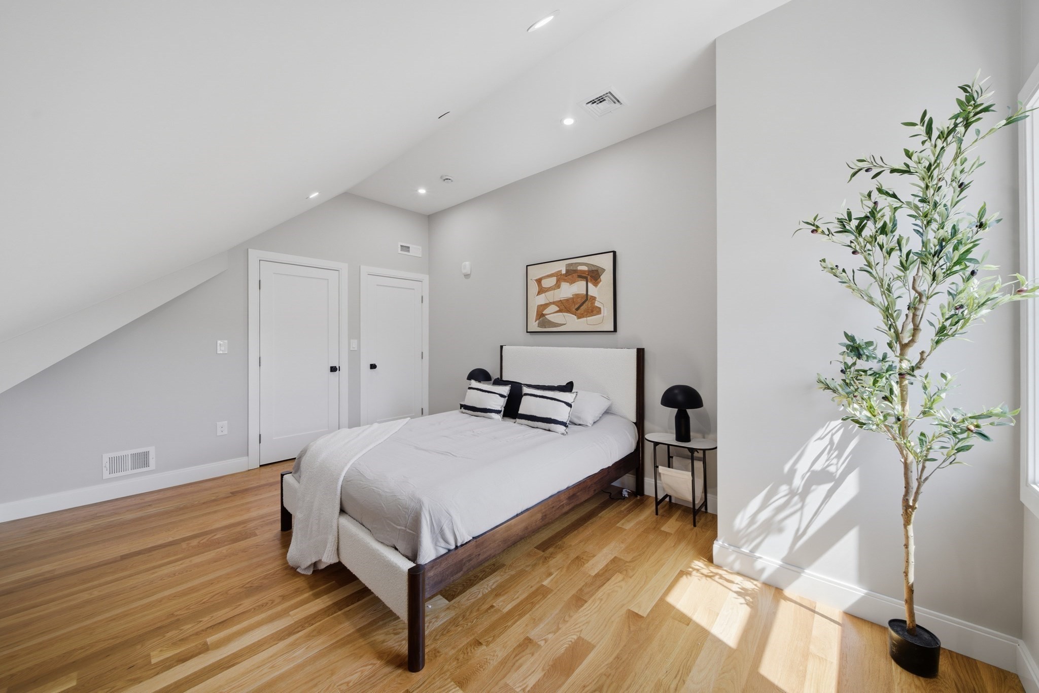 174 Walnut Street # 3 Property Photo 3