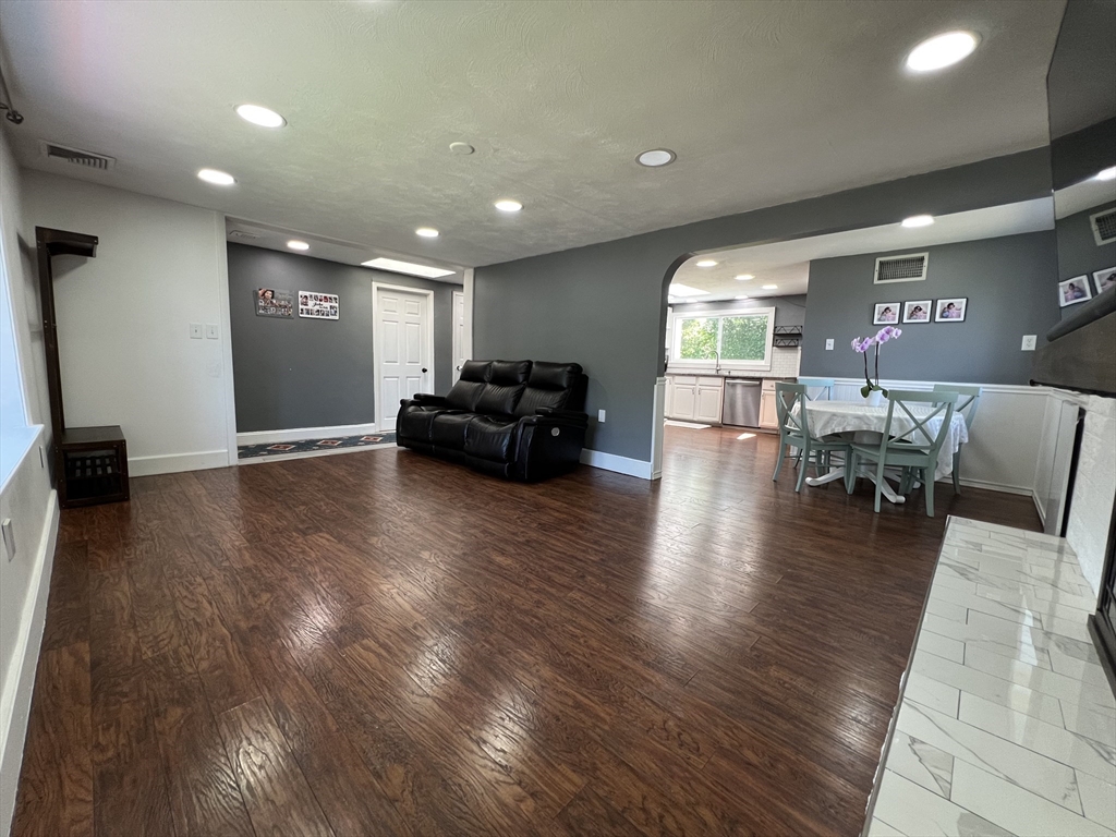 9 Payson Rd Property Photo 6
