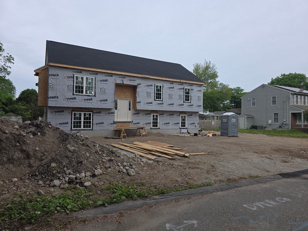 132 Falconer Ave Property Photo 3