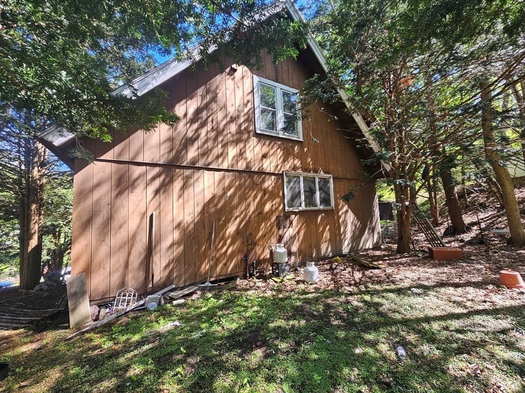 57 E Hawley Rd Property Photo 1