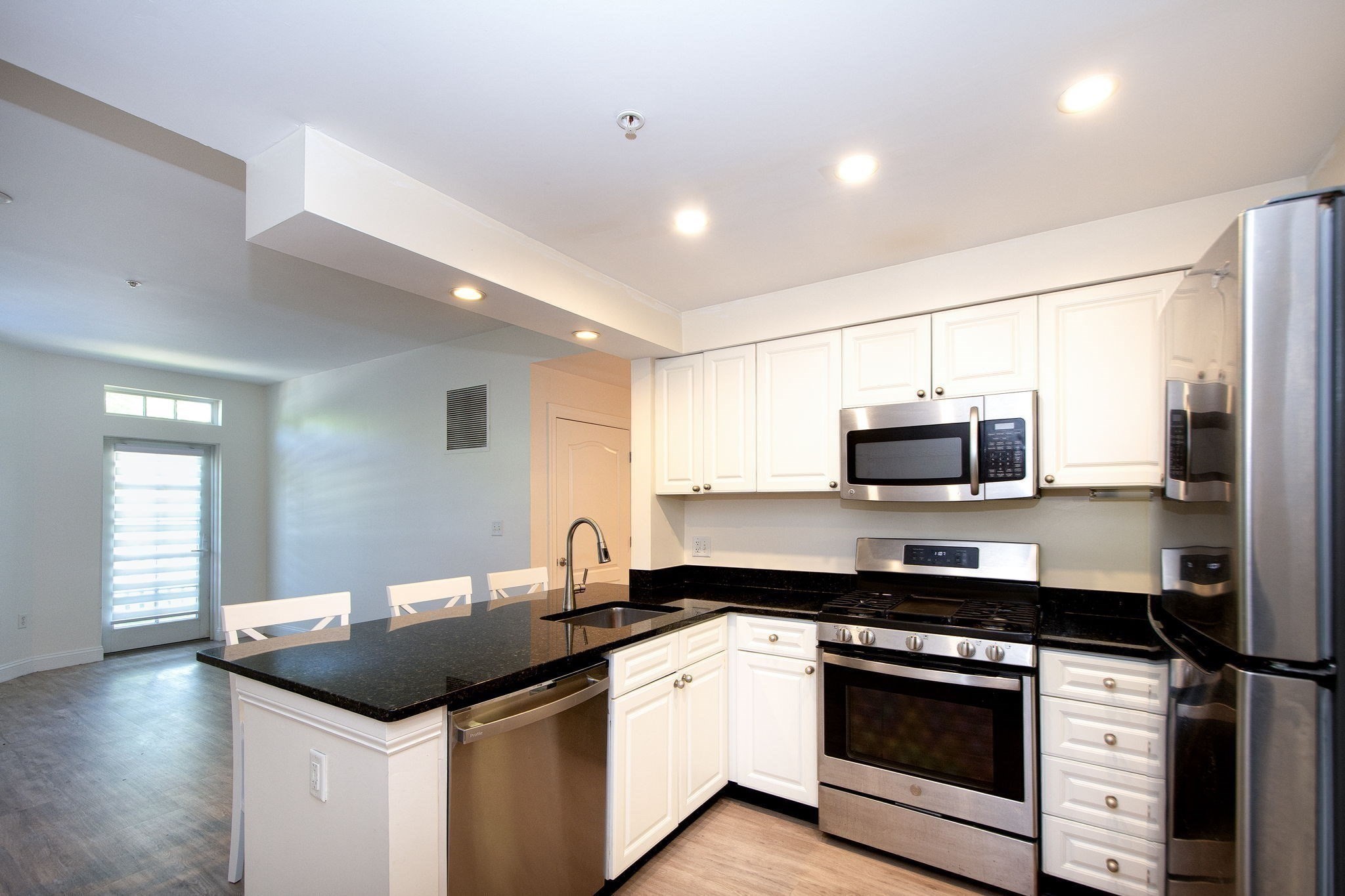 501 Commerce Dr # 113 Property Photo 1