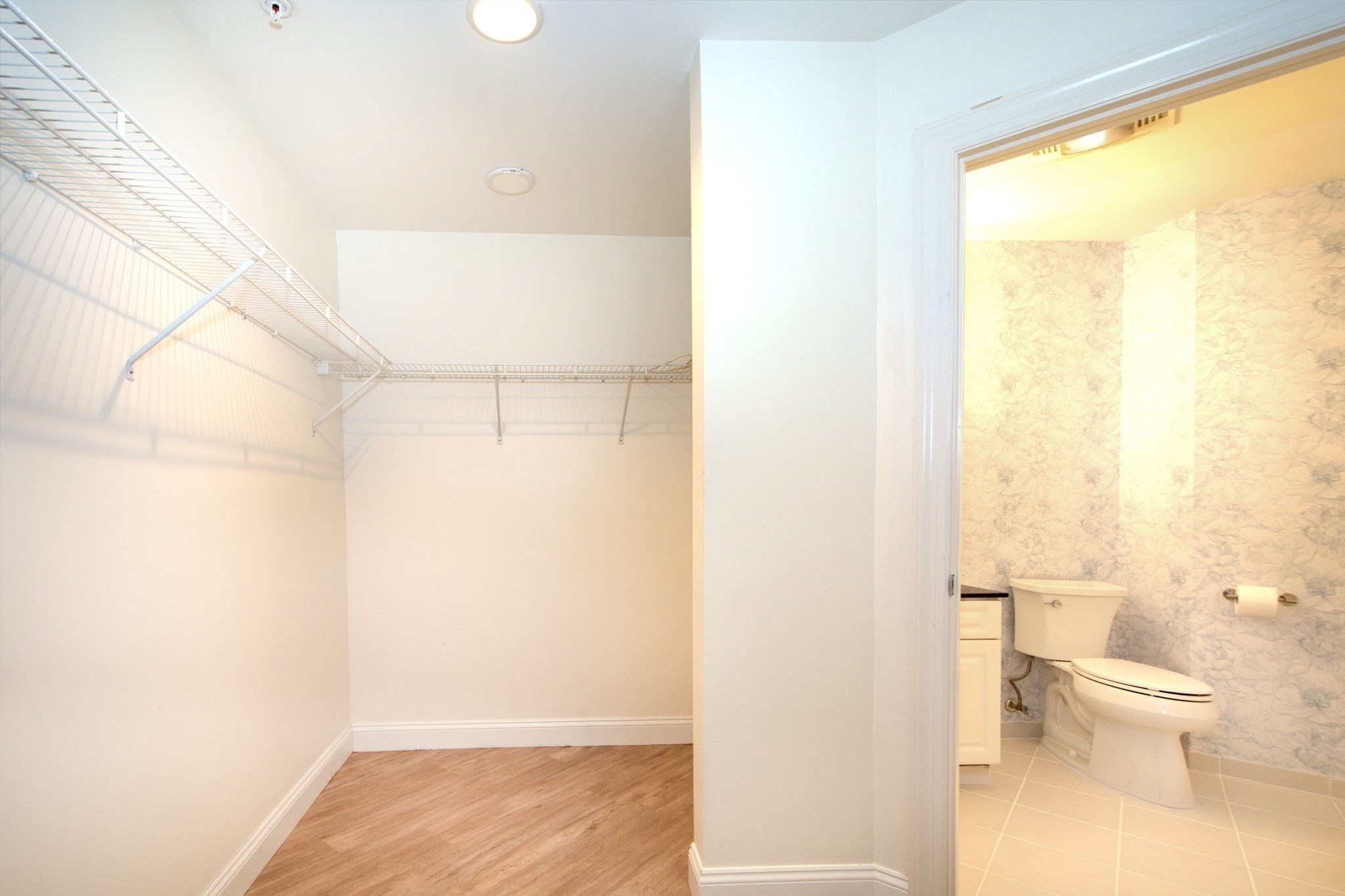 501 Commerce Dr # 113 Property Photo 12
