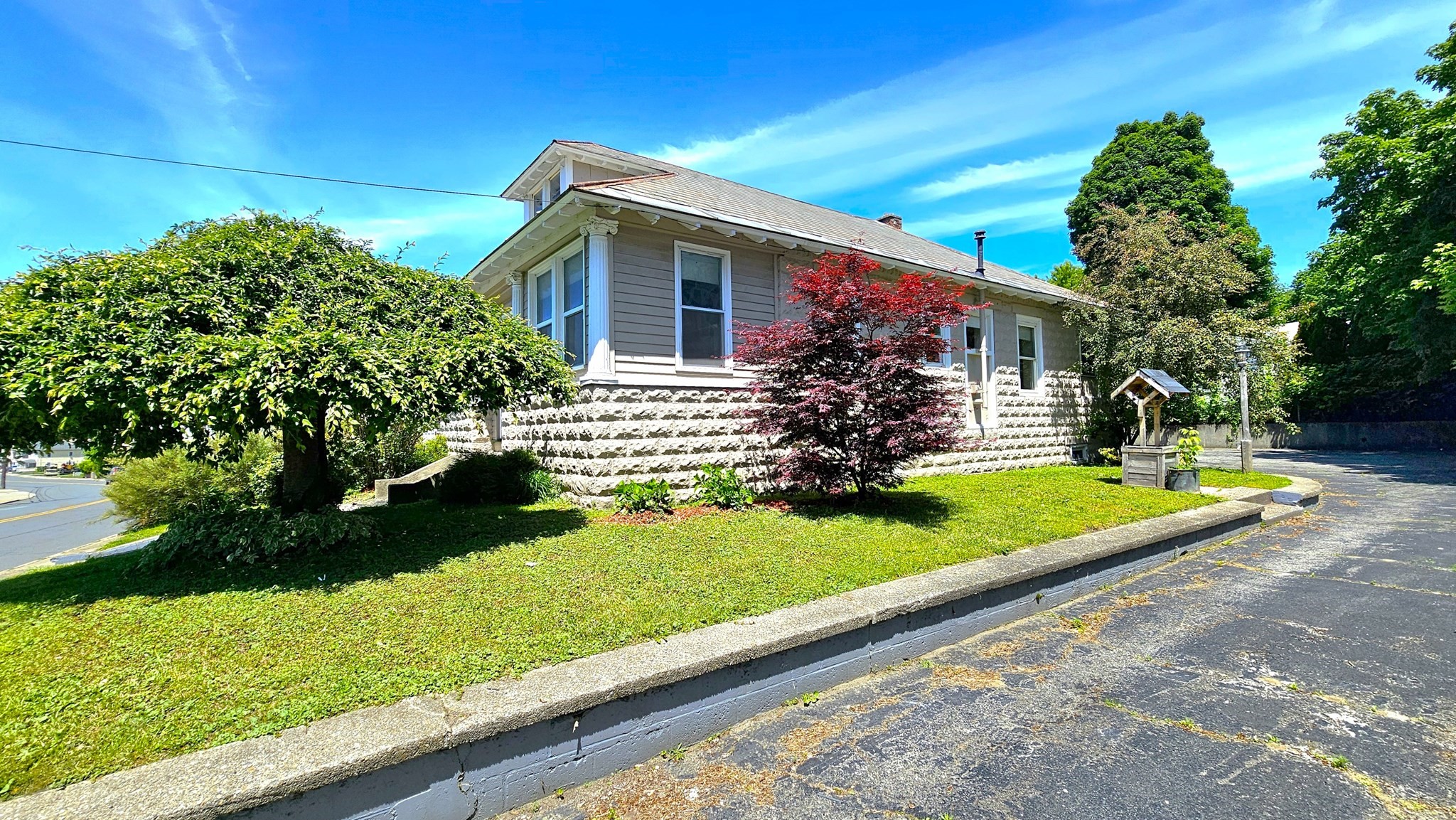 21 River St Property Photo 5