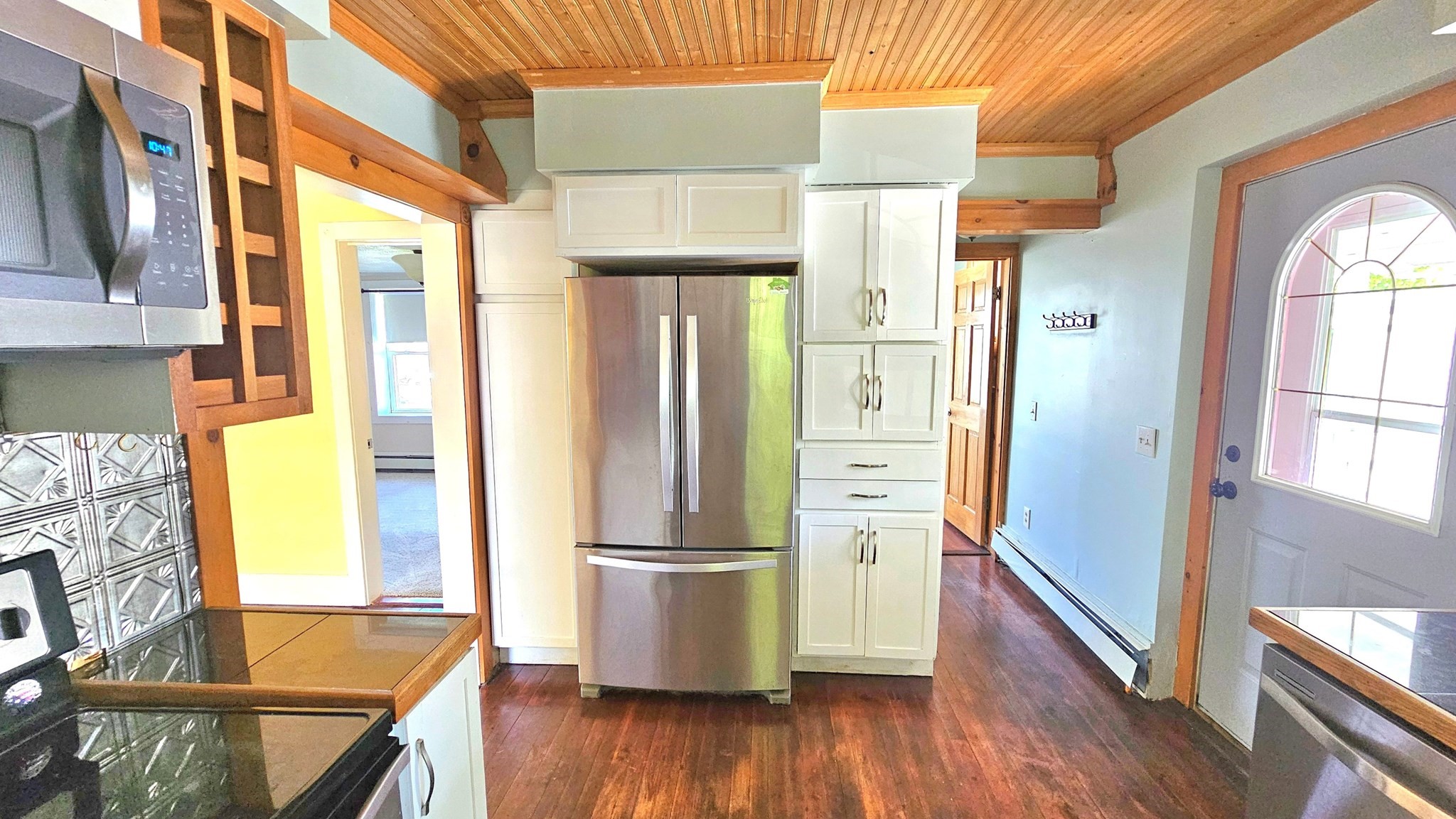 21 River St Property Photo 8