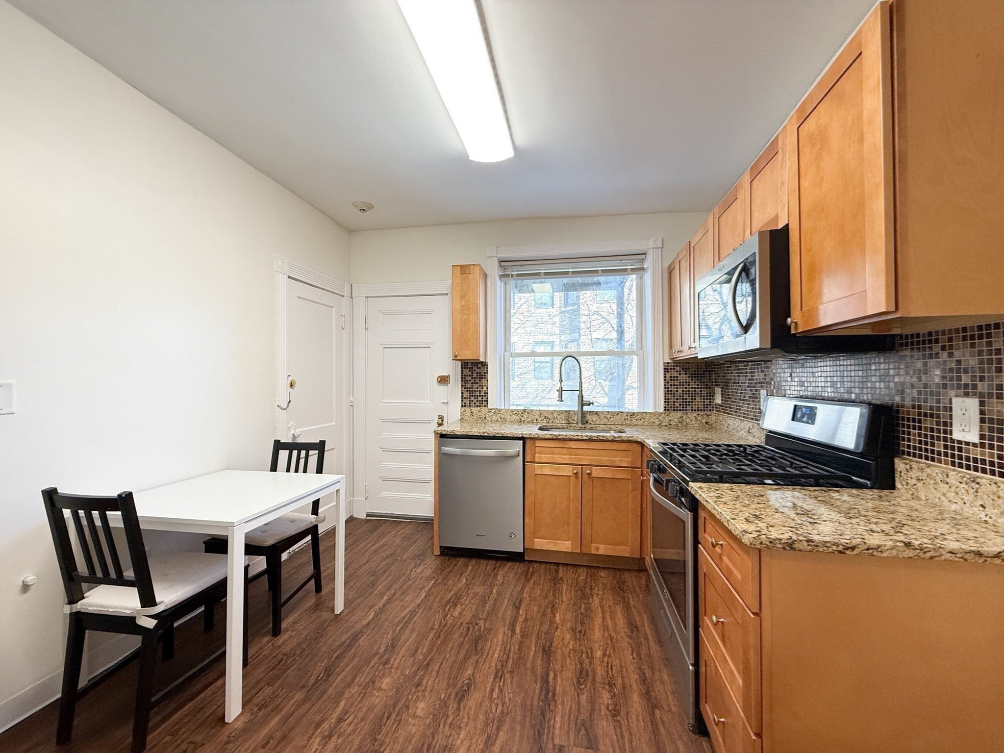 158 Kelton St # 4 Property Photo 1