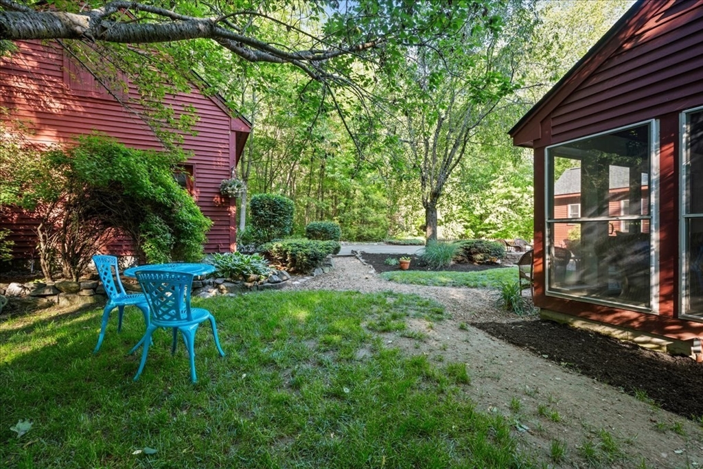 225 E Temple St Property Photo 35