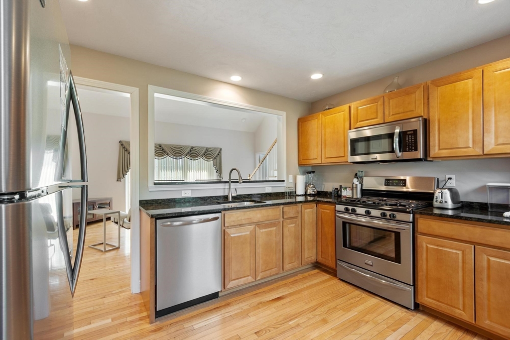 2 Adams Circle Property Photo 5