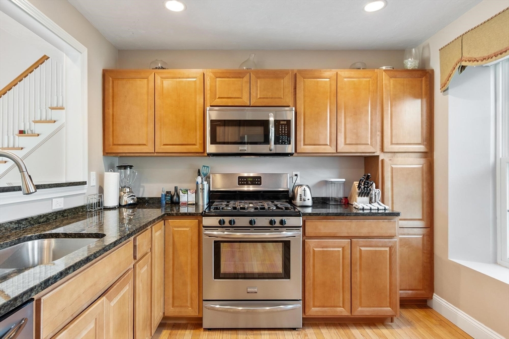2 Adams Circle Property Photo 6