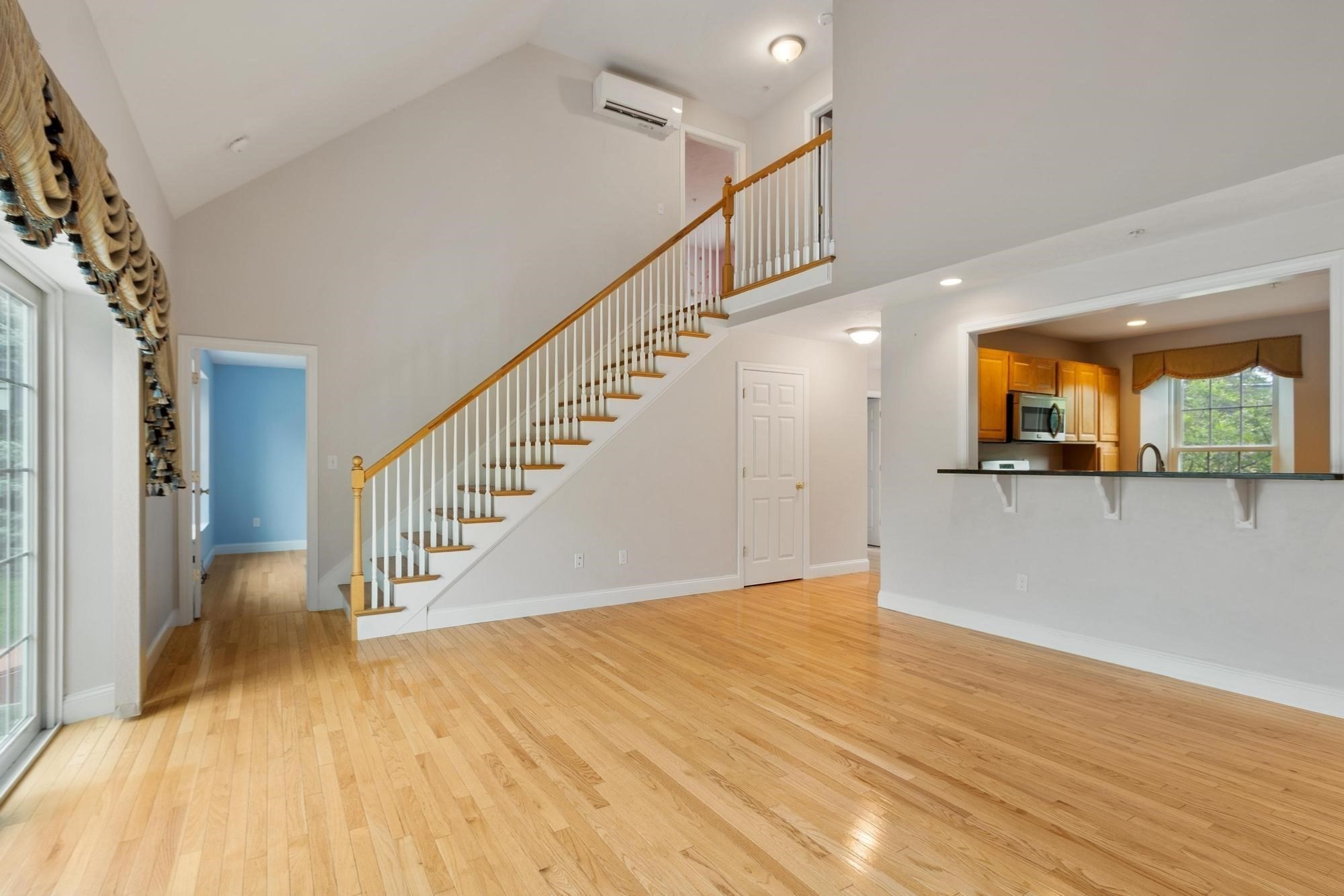 2 Adams Circle Property Photo 11