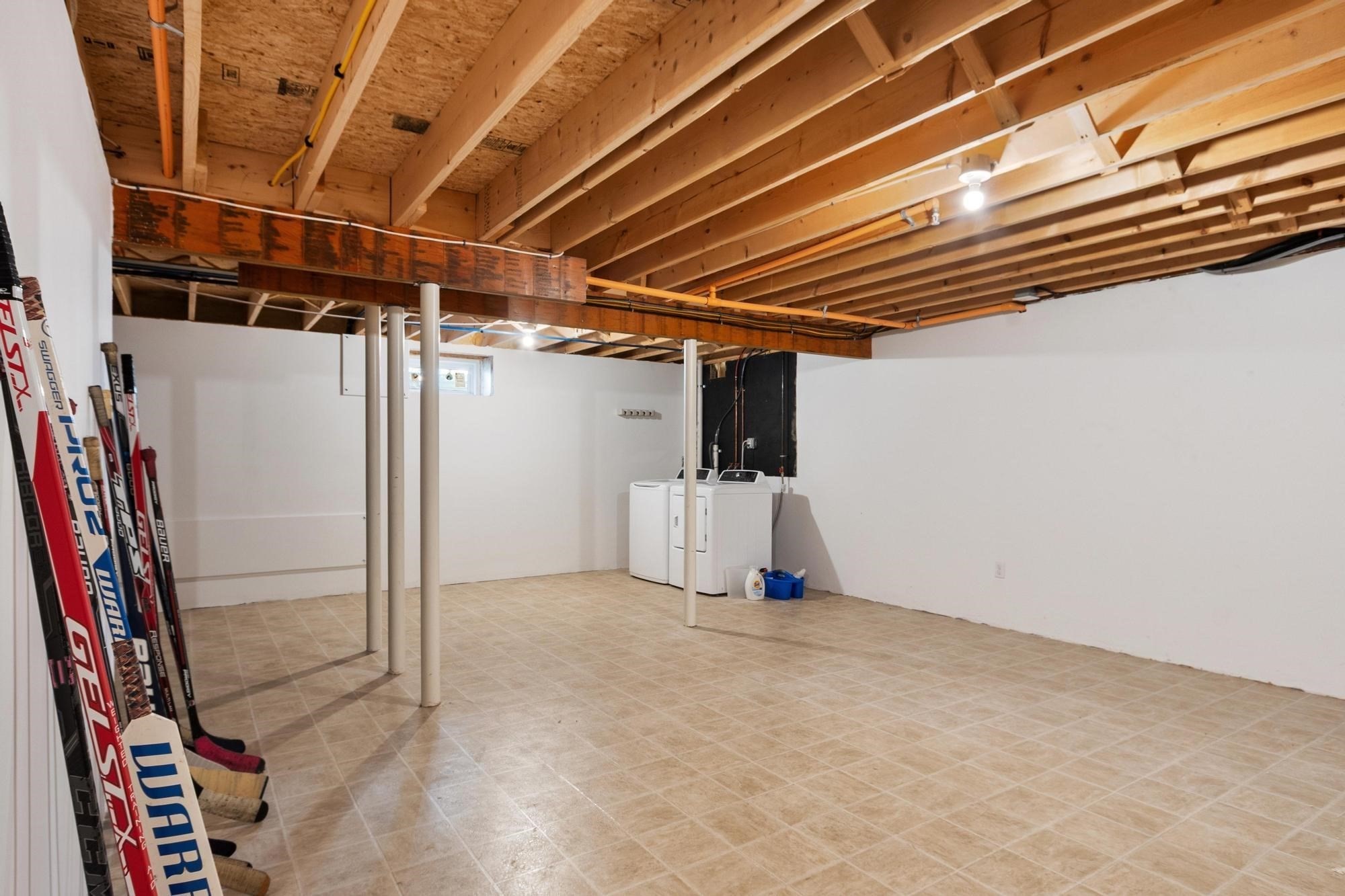 2 Adams Circle Property Photo 28