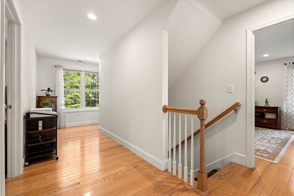 34 Amesbury Ave Property Photo 12