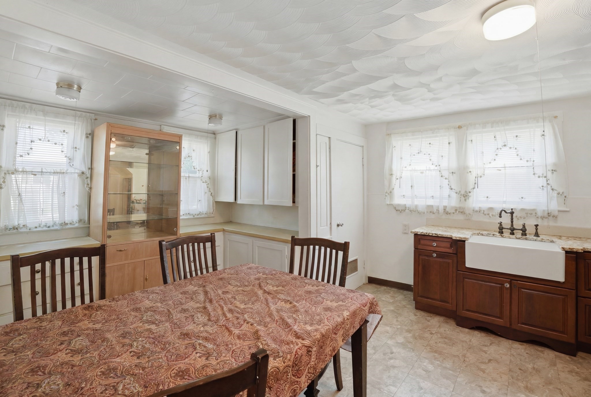 14 Katherine Road Property Photo 9