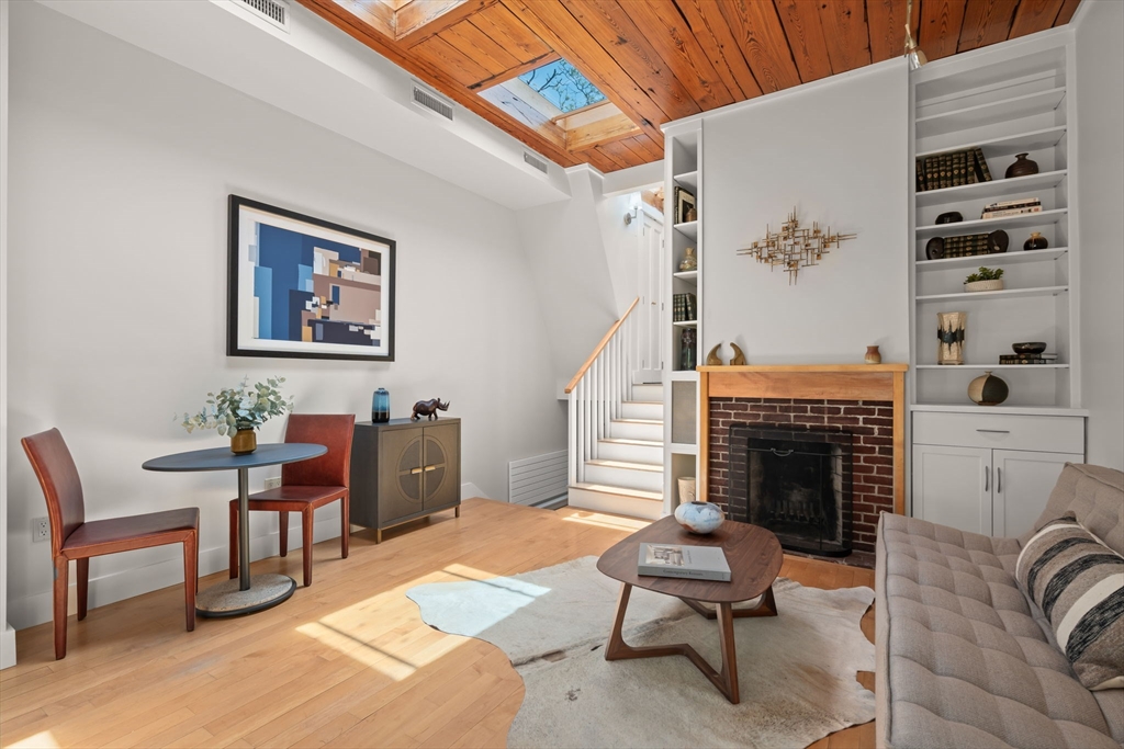84 Kinnaird Street Property Photo 1