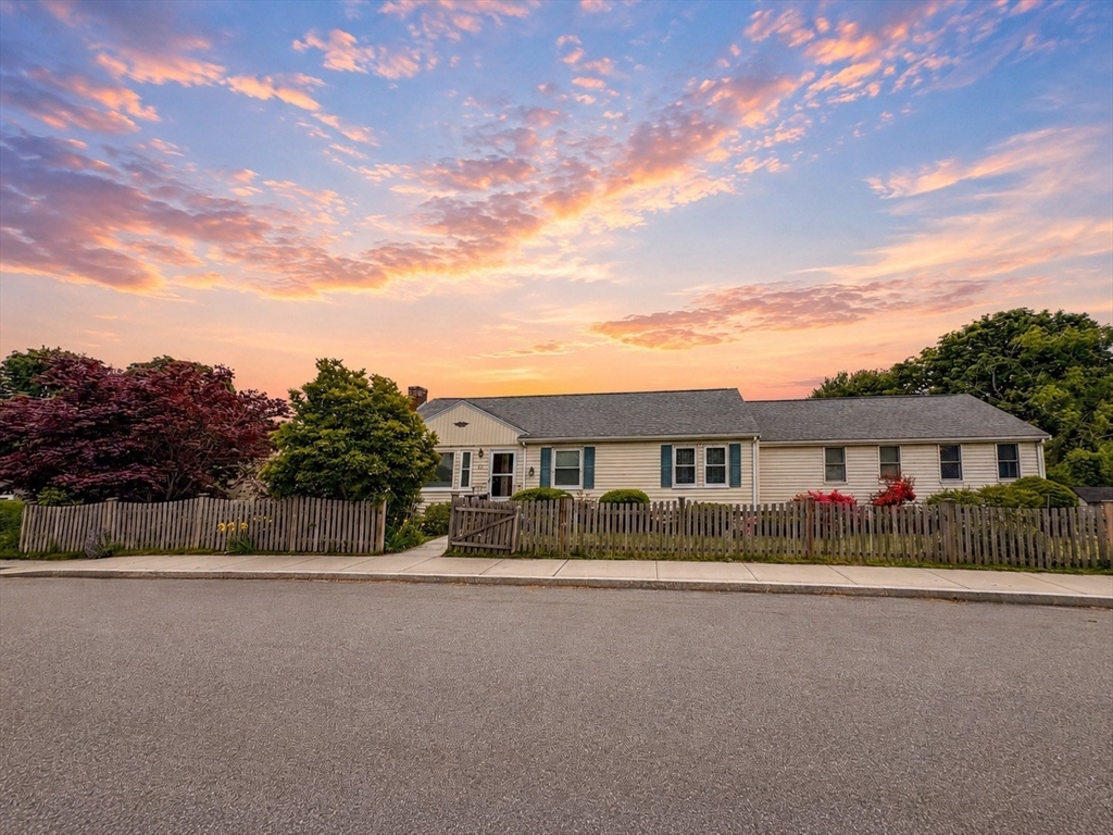 69 Standish Rd Property Photo 1