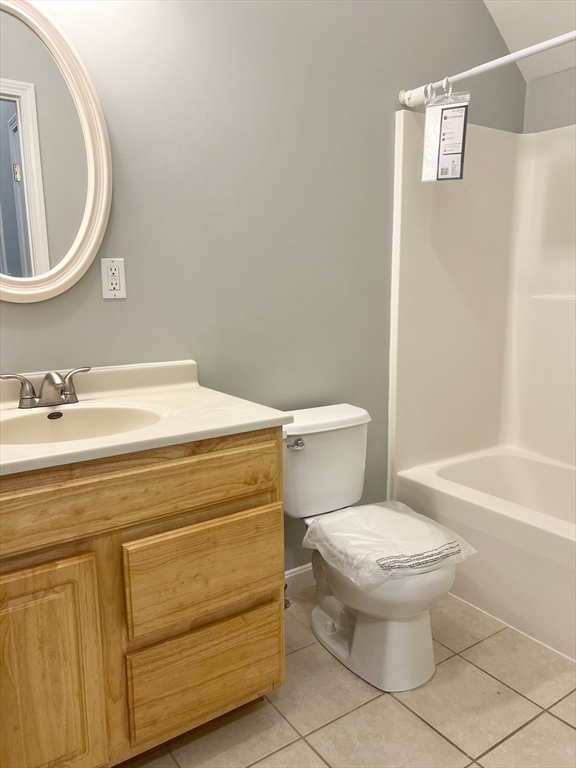 17 Foster St # 15 Property Photo 6