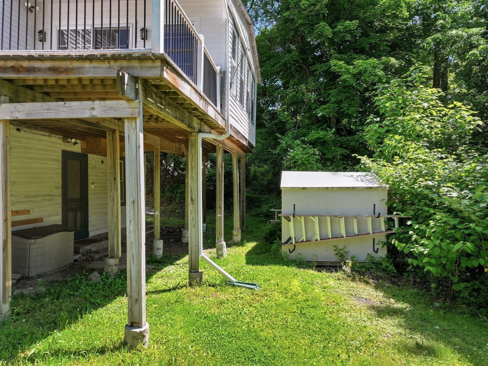 390 Main St Property Photo 34