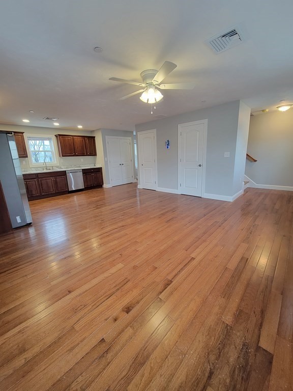 946 Warren Ave # F Property Photo 7