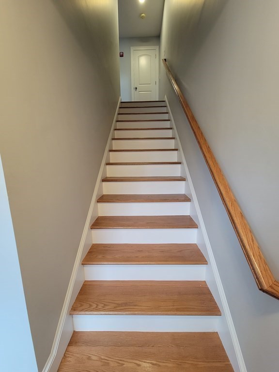 946 Warren Ave # F Property Photo 9