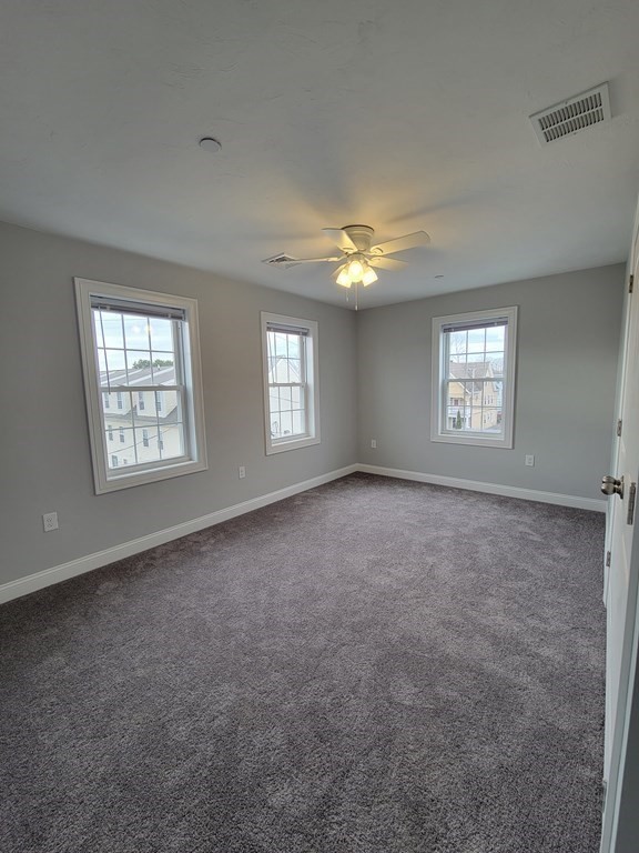 946 Warren Ave # F Property Photo 13
