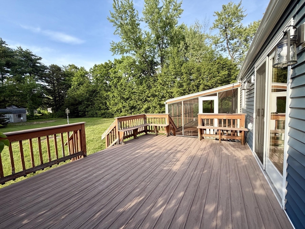 142 Yarmouth St Property Photo 37