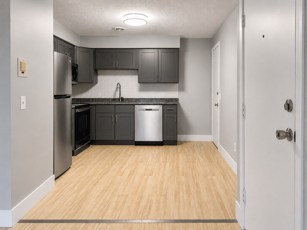 244 Mount Vernon St # 9 Property Photo 1