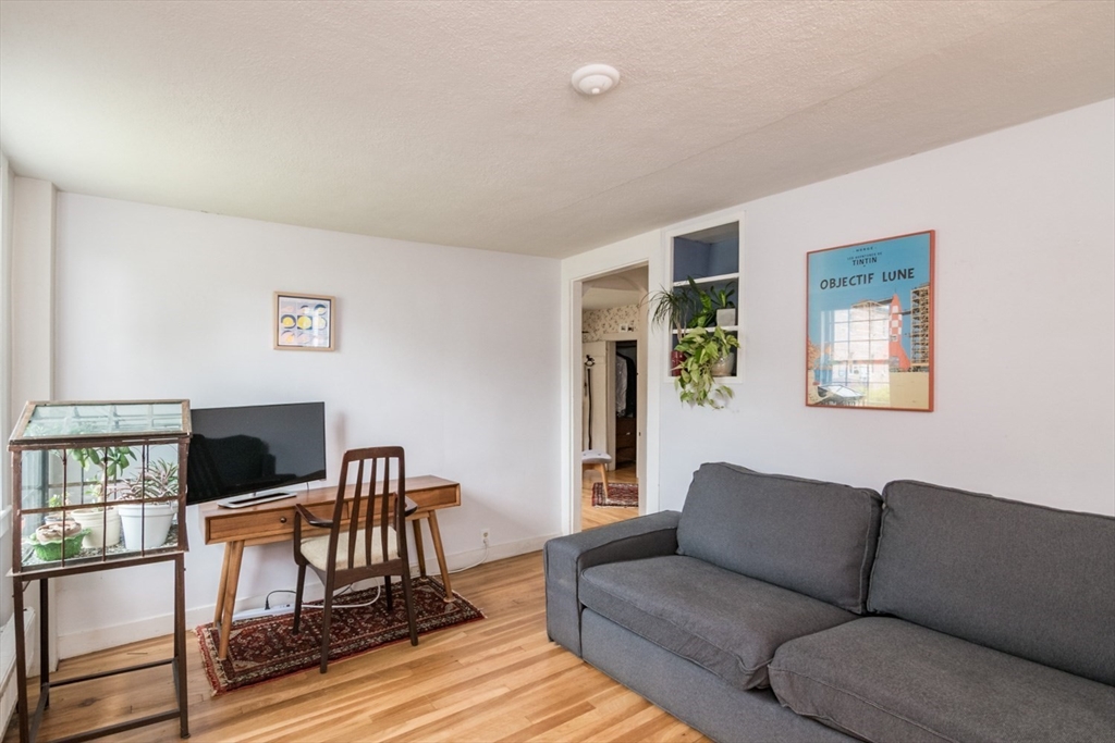 36 Conz St Property Photo 4