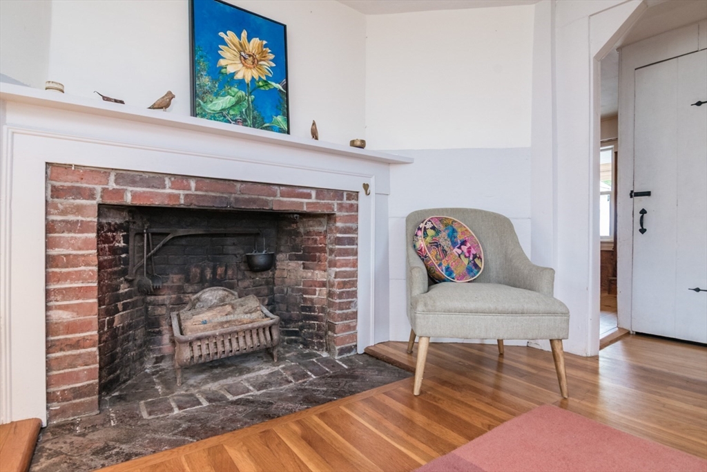 36 Conz St Property Photo 8