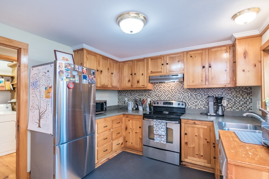36 Conz St Property Photo 14