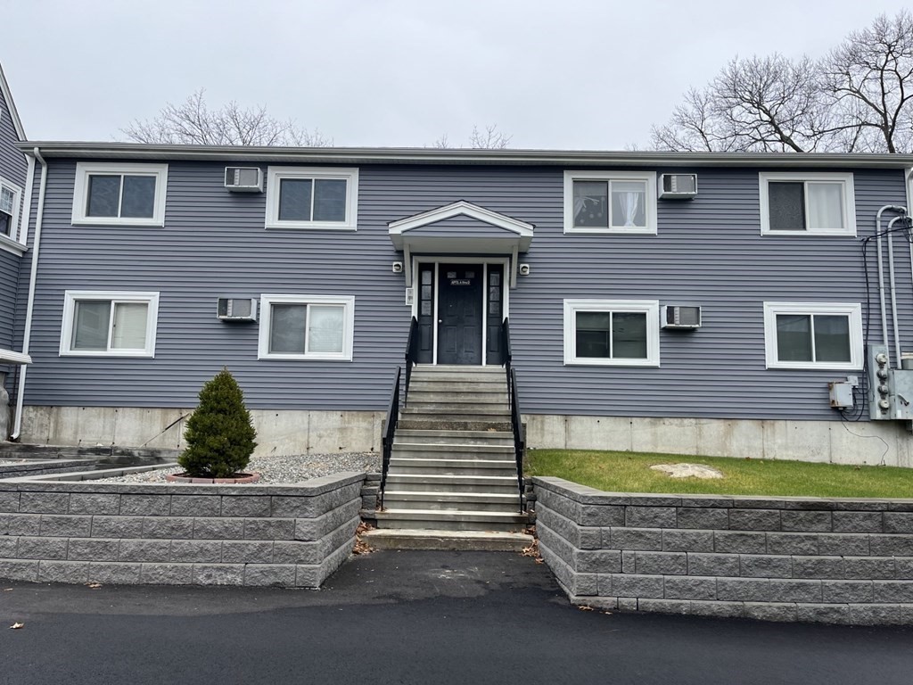 210-214 Middle Street # D Property Photo 1