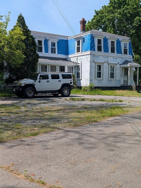 64 Main St Property Photo 8