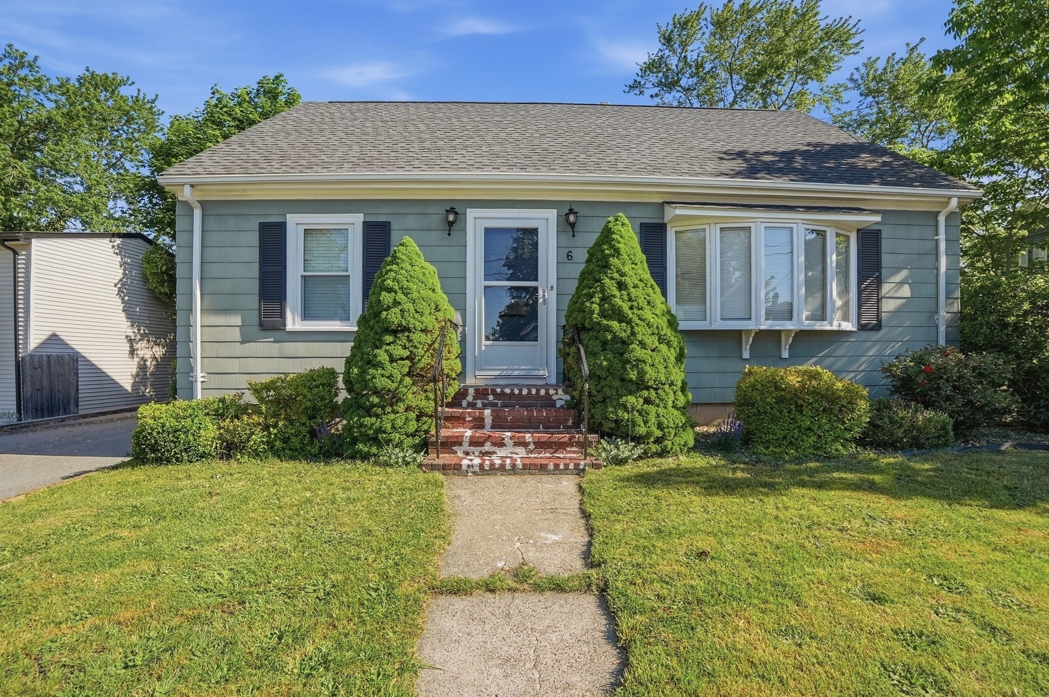 6 Guillotte Street Property Photo 1