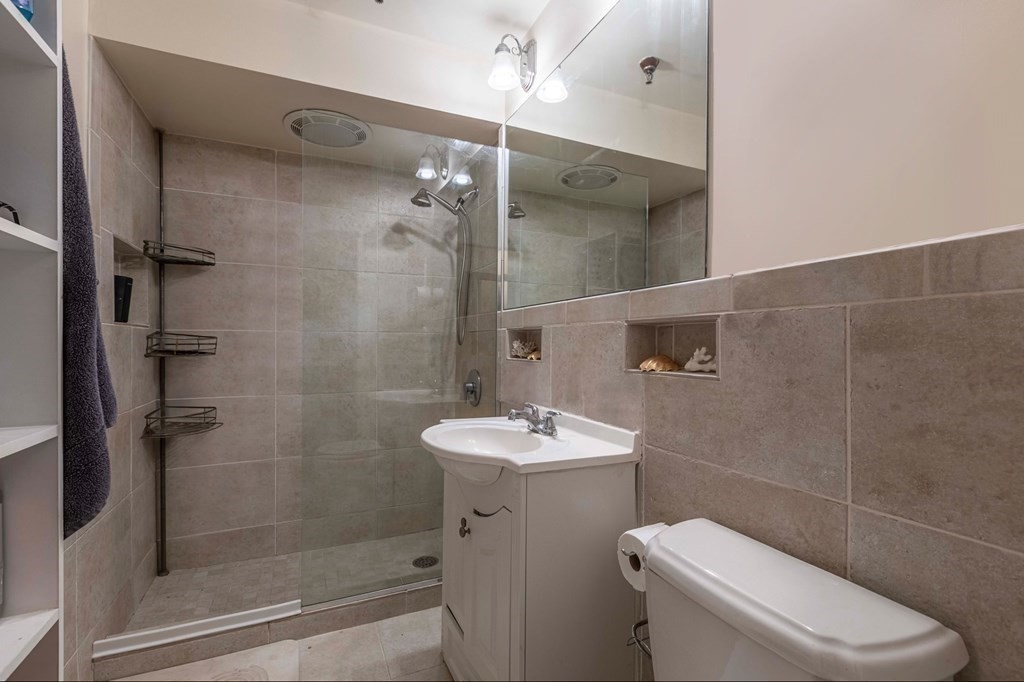 250 Commonwealth Ave # 22 Property Photo 8