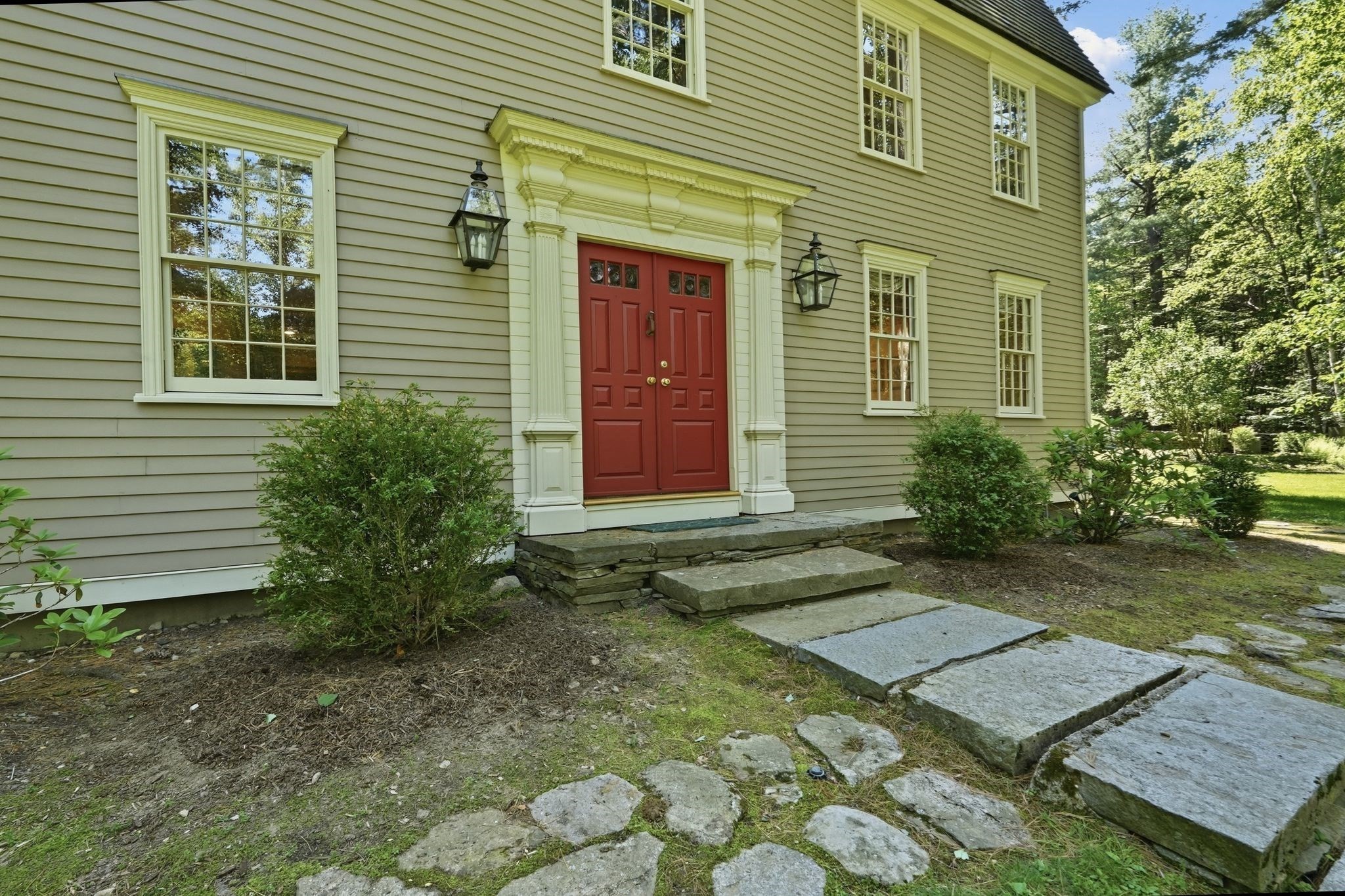 36 Laurel Hill Dr Property Photo 2