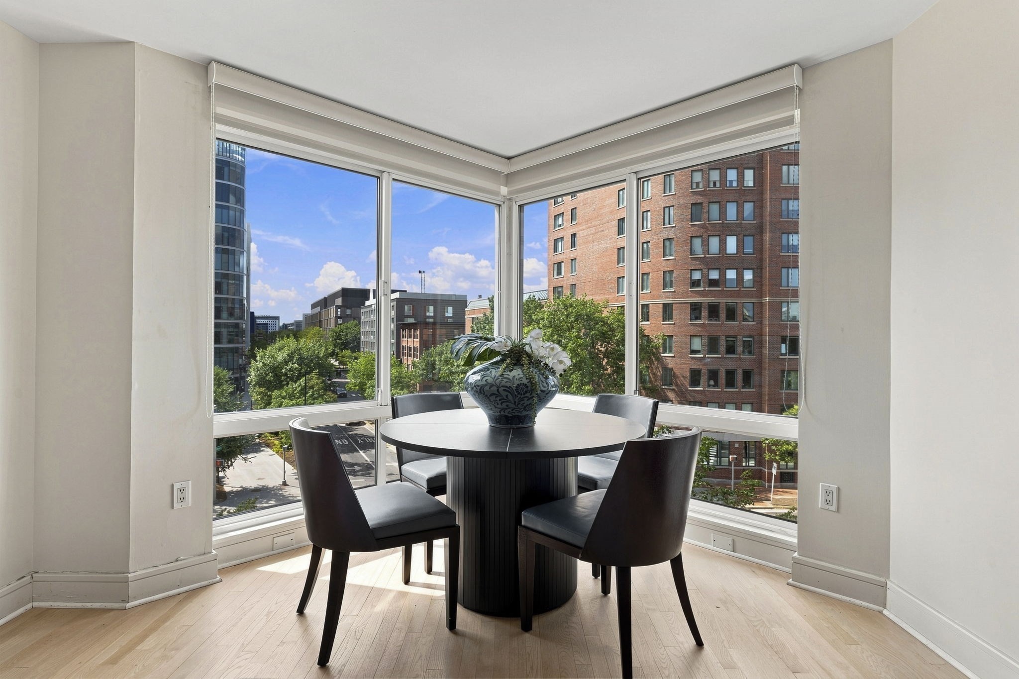 75-83 Cambridge Parkway # E405 Property Photo 4