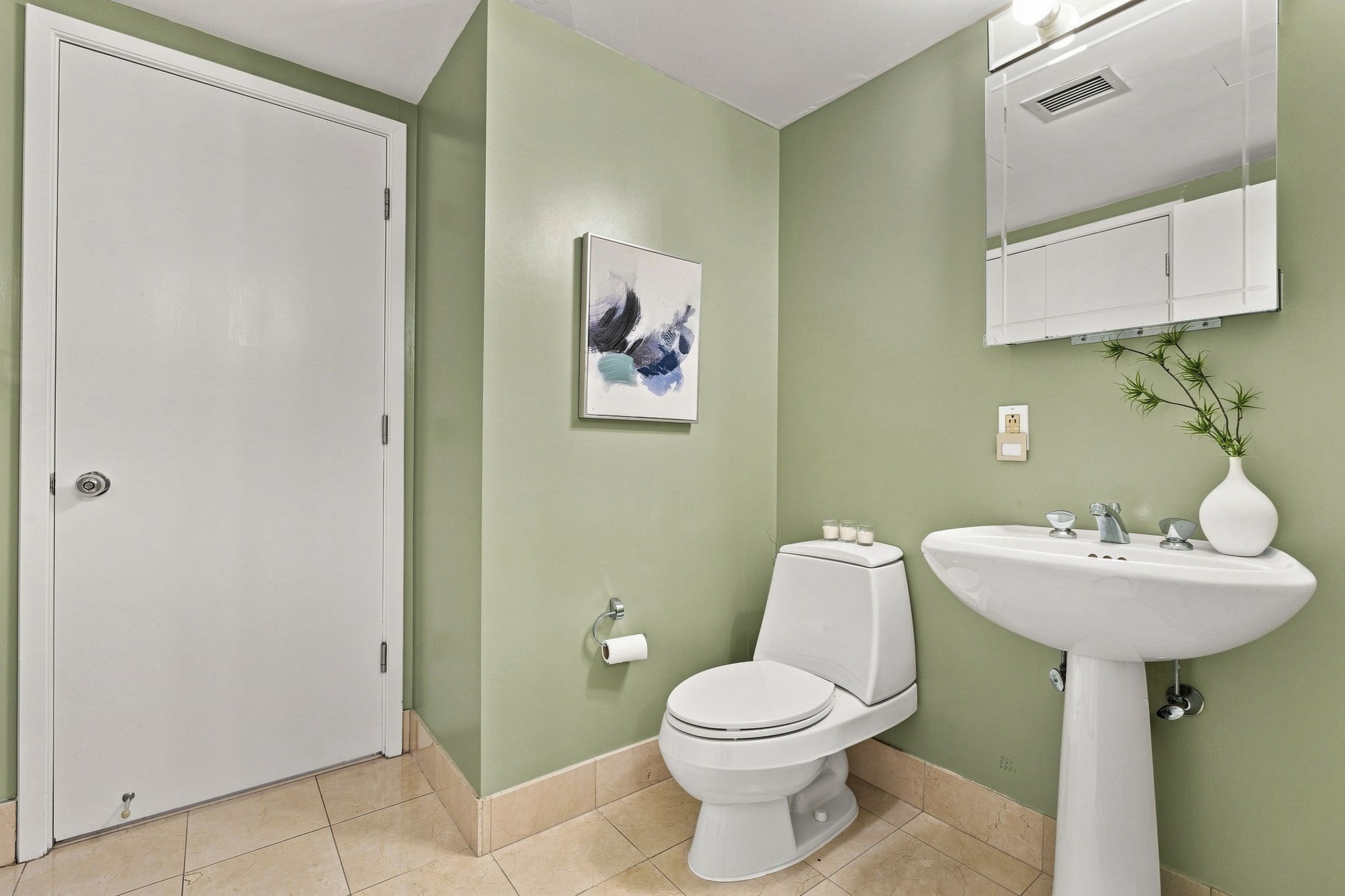 75-83 Cambridge Parkway # E405 Property Photo 14