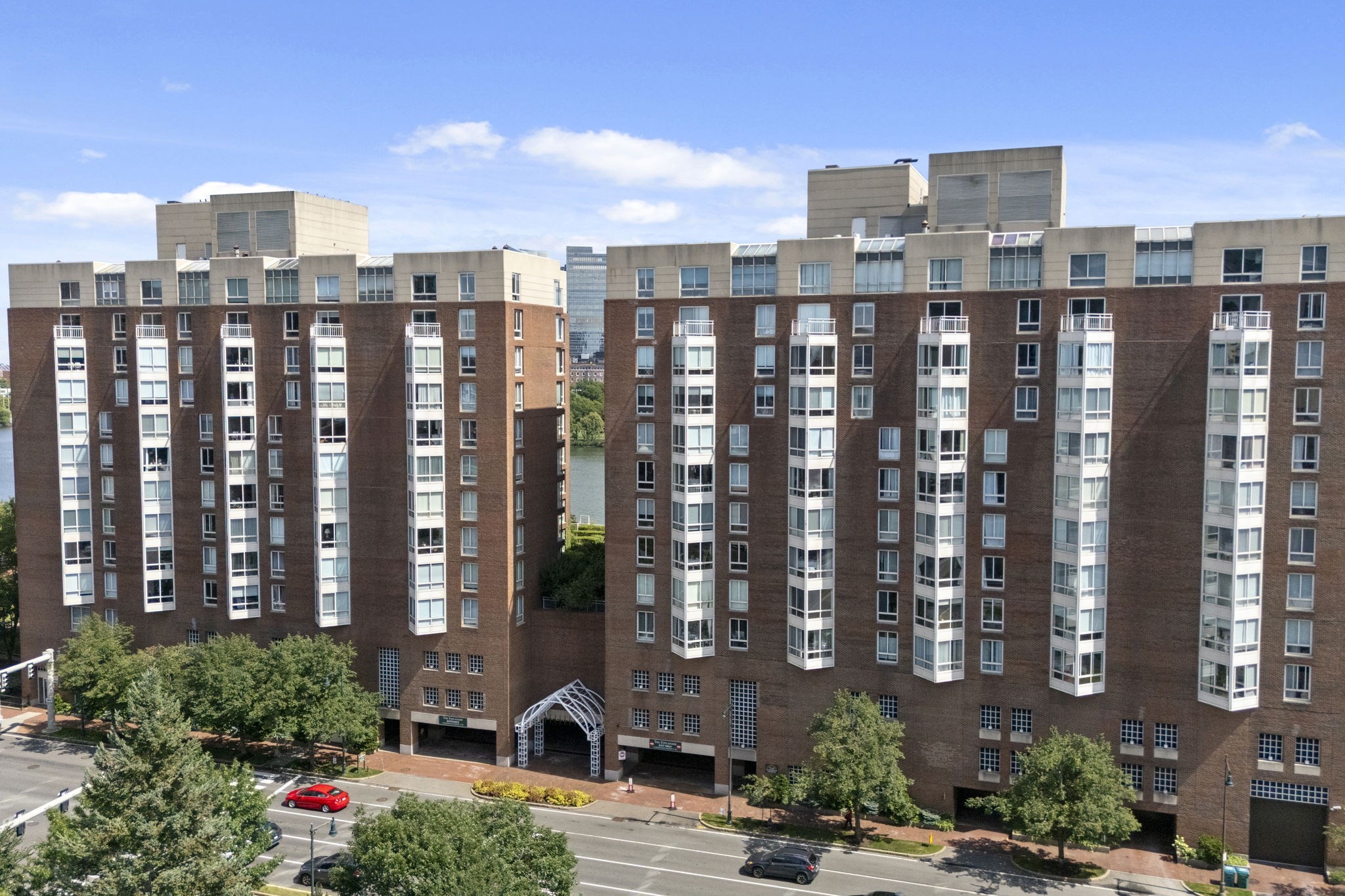 75-83 Cambridge Parkway # E405 Property Photo 36
