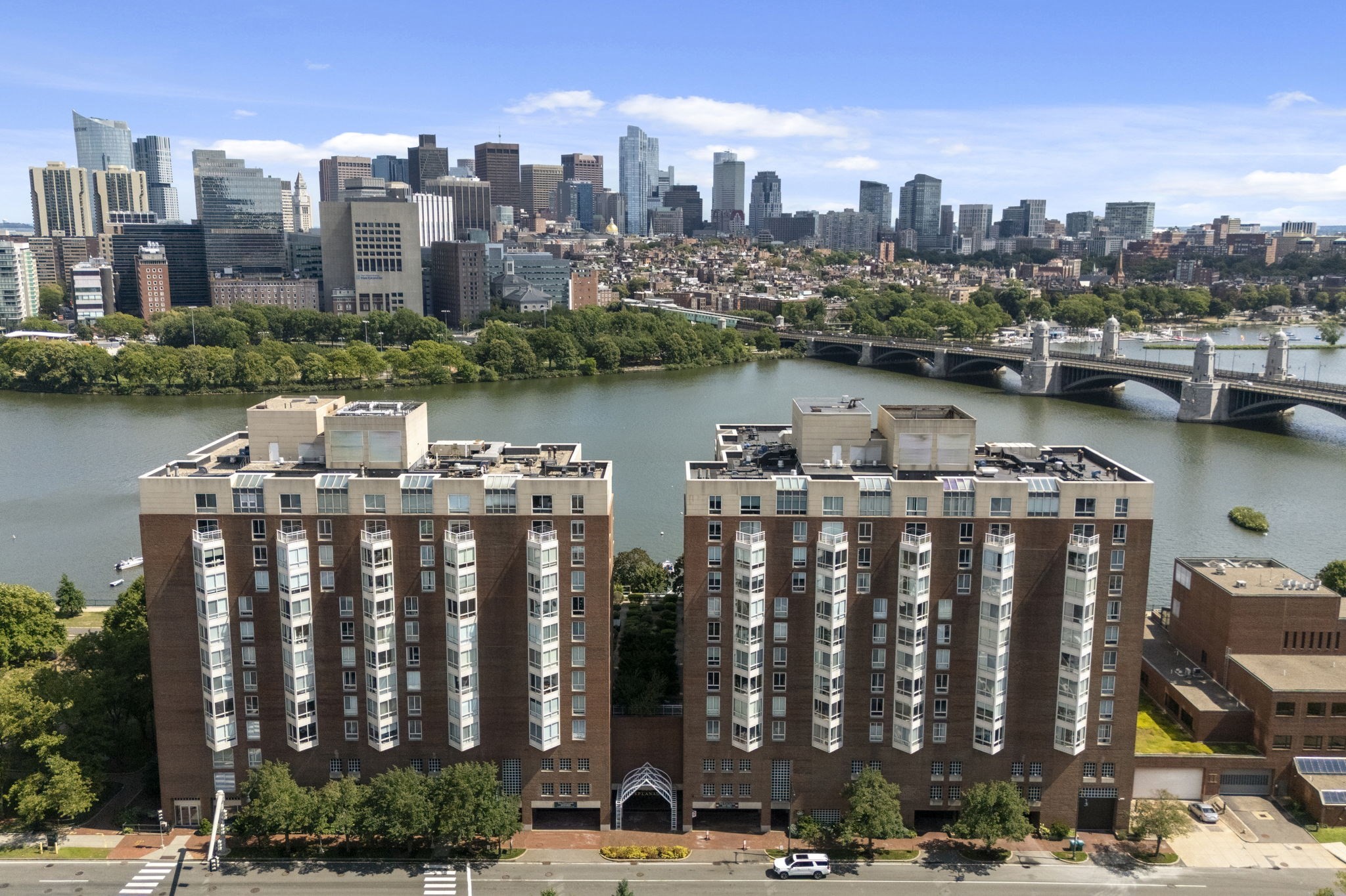 75-83 Cambridge Parkway # E405 Property Photo 37