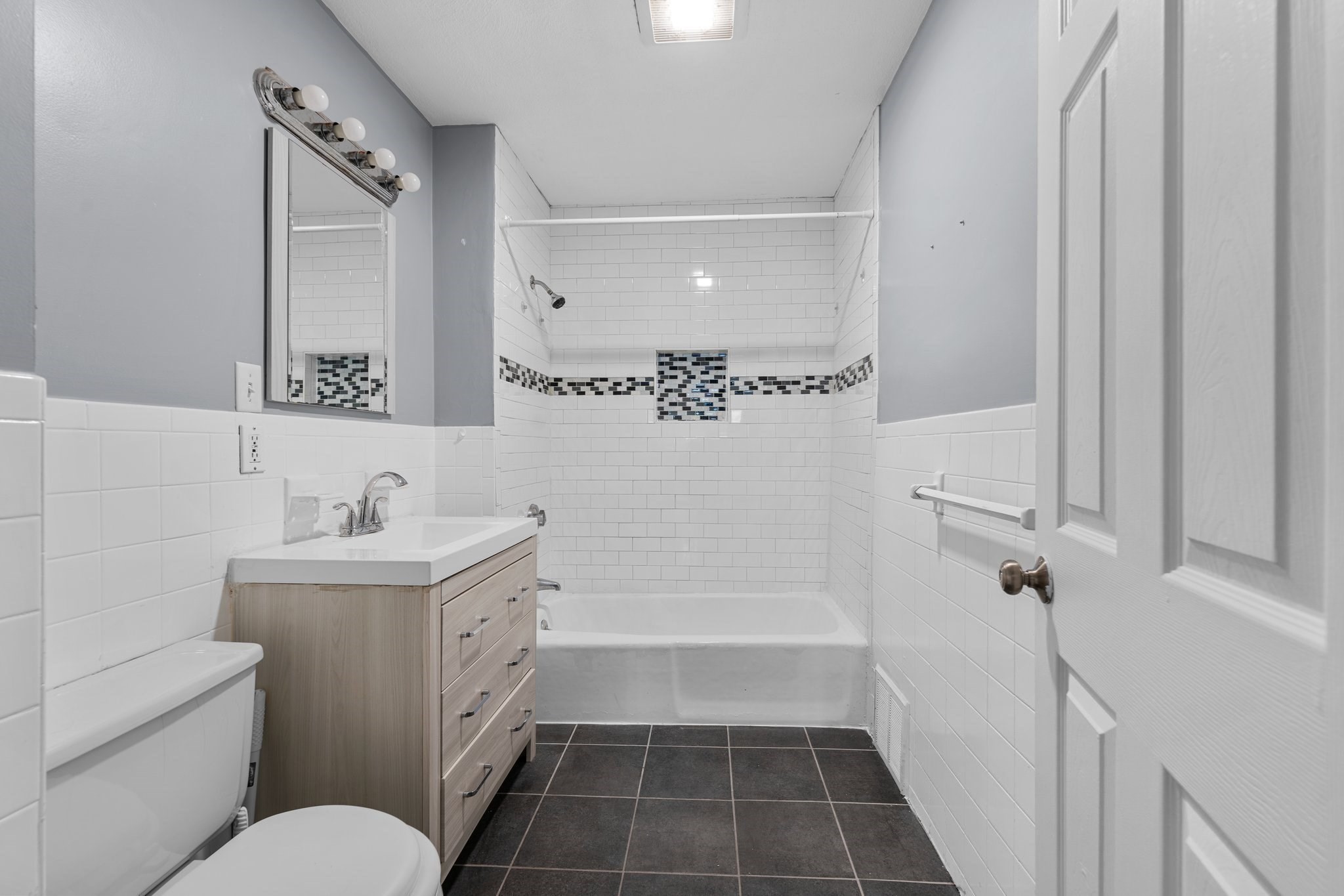 5 Timothy Avenue # 2 Property Photo 3