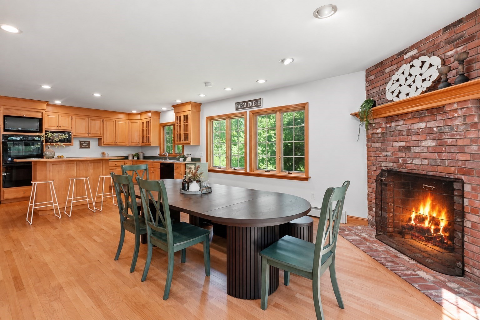 770 Boxford Street Property Photo 15