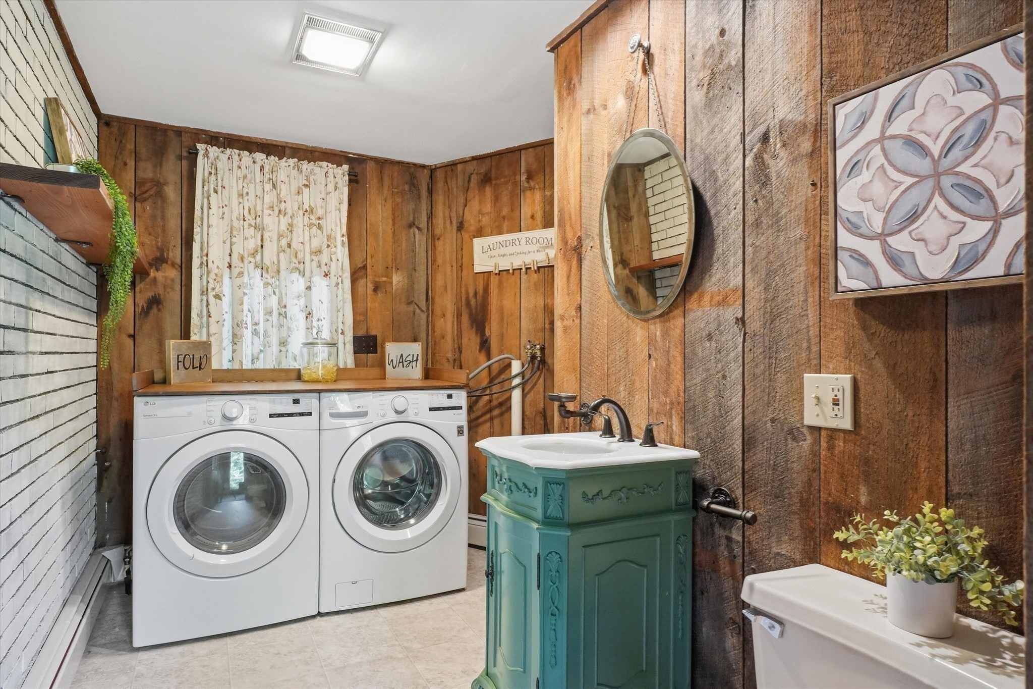 770 Boxford Street Property Photo 27