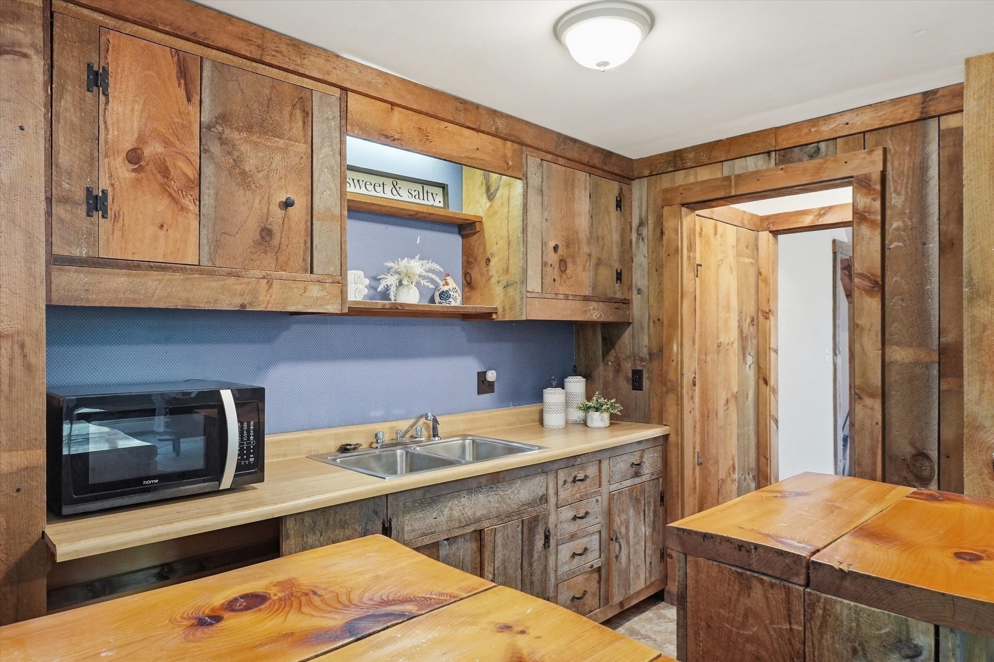 770 Boxford Street Property Photo 30