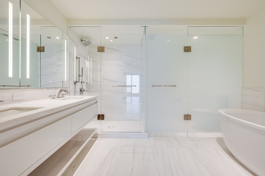 150 Seaport Blvd # D Property Photo 4