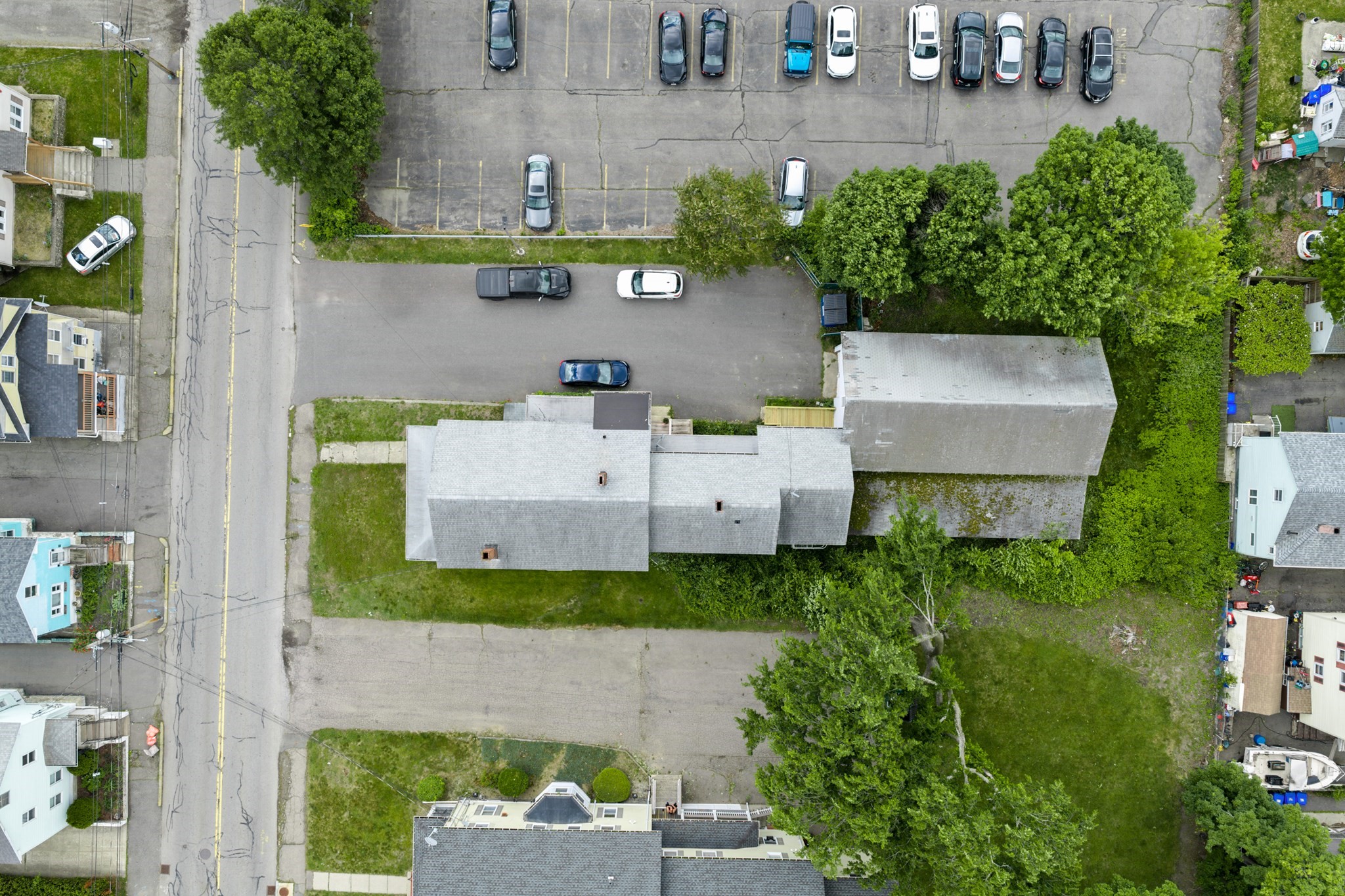 66 School St Property Photo 4